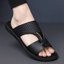 Men's Faux Leather Woven Slide Sandals - Two-Tone Straps, Metal Accent & Cutout Detail, Lightweight Comfort Footwear For Daily Casual, Beach & Poolside Wear - 黑色 - 查看 4
