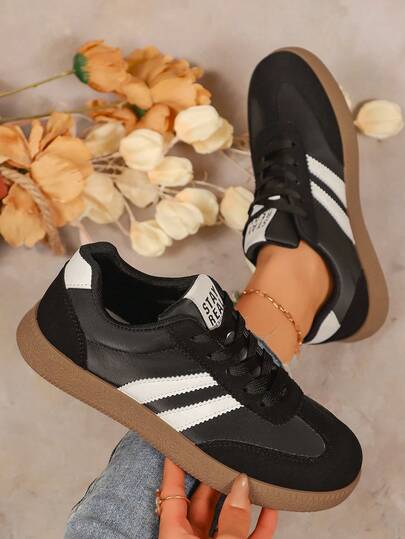 女士撞色休闲系带低帮运动鞋，增高3厘米，舒适透气，时尚百搭，适合日常、通勤、约会、休闲、校园等场合。