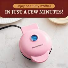 MOREBEAUTY - Mini waflera eléctrica antiadherente de 4.5 pulgadas, gofres belgas, diseño compacto, hash browns, keto, aperitivos, sándwich, huevos, fácil de limpiar, menta/rojo/pink.   Electrodoméstico personal de la marca MOREBEAUTY para hacer gofres redondos antiadherentes, de color rojo, prepara gofres de 4.5 pulgadas en minutos, tamaño mini redondo, ideal para desayunos, brunch, almuerzos o snacks. Mini MOREBEAUTY Fácil de Limpiar con Revestimiento Antiadherente - Libre de BPA, Sartén Redonda para MOREBEAUTY de 110V para Desayunos Perfectos en Casa.¡El mejor regalo de Navidad! - Rosa - Ver 7