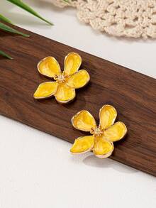 1 Flower Shaped Zinc Alloy Earrings For Women, Unique, Fashionable, Beautiful, Elegant And Perfect Temperament - Flower-shaped Women's Earrings - View 16