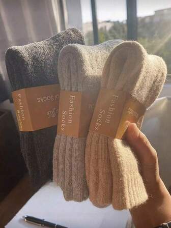 3 par tjocka varma herrstrumpor - Kraftiga vintervarma strumpor till mitten av vaden, blandade med bomull, spandex och polyesterfiber, enfärgade svarta, grå, bruna - rekommenderas handtvätt, slitstarka och bekväma, lämpliga för kallt väder, perfekt val för kalla fötter, värme och andningsförmåga i naturfibrer, långvarig passform (lämplig för herrmode och vinterbruk)