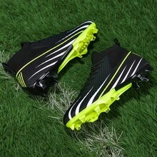 一双男女通用足球鞋，适合比赛和训练，低帮设计，柔软舒适，适合户外草地，系带，防滑，耐用，橄榄色鞋钉，适用于AG/FG场地，轻便，高性能，防滑设计，高帮专业足球鞋，厂家直销，多种颜色可选 - 黑色 - 查看 9