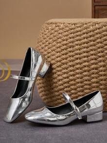 Zapatos de tacón bajo cuadrado con puntera Mary Jane, textura metálica plateada y hebilla ovalada de metal - 3cm - Plateado - Ver 5