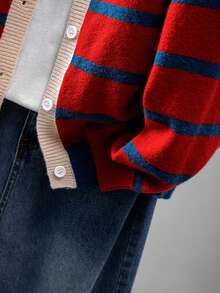Áo khoác cardigan dệt kim kẻ sọc hình trái tim dành cho nữ, mềm mại và thoải mái, thiết kế mở phía trước, viền tương phản, dáng rộng, phù hợp cho ngày Valentine, những buổi hẹn hò lãng mạn dịp năm mới và mặc thường ngày. - Đỏ - Xem 4