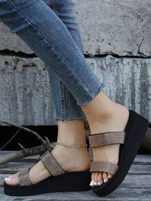 Women's Black & Gold Rhinestone Platform Sandals: Glam Shoes For Party & Daily Style Comfy Rhinestone Platform Sandals: Black & Gold Glam Shoes - Versatile For Dresses & Jeans Elevated Black & Gold Platform Sandals: Rhinestone Glam Shoes For Women 2025 Stylish Rhinestone Platform Sandals: Black & Gold Glam Shoes - Perfect For Summer Outings Casual Glam Platform Sandals: Black & Gold Rhinestone Shoes For Comfort & Fashion - 黑色 - 查看 5