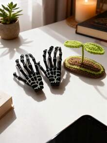 3pcs 2 Black Hand Bone Hair Clips And 1 Smart Grass Hair Clip Hand Bones, Funny Hair Clips, Halloween Decorations, Ghost Claws, Skeleton Hand Claws, Fluorescent Hair Clips Original Dark Halloween Skull Jewelry Big Claw Hair Clip Horror Cosplay, Hair Slide, Hair Barrettes - Multicolor - View 3