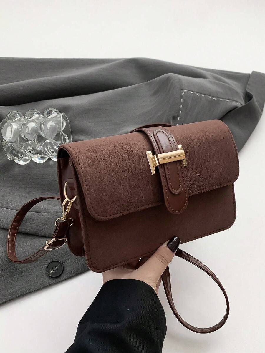 1 szt. Mini torebka z brązowego zamszu z metalową klamrą w jednolitym kolorze, regulowany pasek na ramię, modna damska torebka typu crossbody z klapką do codziennego użytku i na wyjścia - Brązowy - Zobacz 1