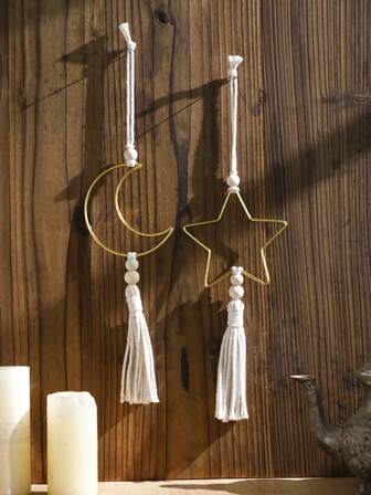 1 Set de decoración colgante de luna y estrella, en blanco y dorado, arte de pared elegante con borlas, estilo bohemio minimalista, forma de media luna y pentágono, detalles delicados con cuentas, acentos suaves de borlas, pieza decorativa ligera, arte de pared elegante para el hogar, adecuado para sala de estar, dormitorio, entrada, escaparate, fondo de fiesta, decoración del hogar para días festivos, agrega ambiente acogedor e interés visual a cualquier espacio, fácil de colgar, excelente para uso diario.