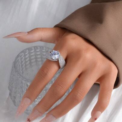 1pc Luxury Elegant Charm Fashion Cubic Zirconia Twisted 6-Prong Large Zirconia Women's Engagement/Wedding Ring