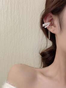 1pc Fashionable Resin Faux Pearl Ear Cuff, Casual Party Outfit Accessory & Gift For Girls - Single Ear Clip - View 6