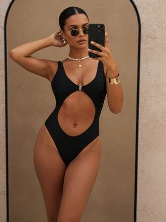 纯色性感比基尼连体泳衣，露脐装，海滩度假泳装，夏季