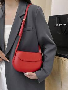 2025 New Korean Retro Red Saddle Bag, Women Crossbody Small Bag, Versatile Minimalist Phone Pouch - Red - View 3