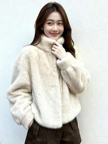 超大毛绒翻领隐形纽扣落肩大衣，秋冬 - 杏色 - 查看 3