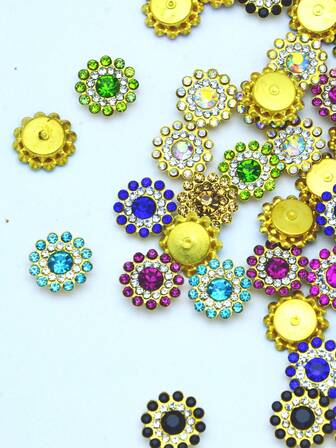 14毫米金色底座，闪亮水晶水钻花朵圆形平底缝珠，适用于服装、包包、鞋子装饰