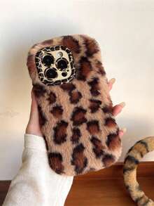 1 Stück Herbst/Winter Mode hochwertige Leopard Plüsch Linsenhalterung Handyhülle, Schutzhülle kompatibel mit iPhone 17/16, 15 Pro Max, 14 Plus/13 Pro Max, kabellose Aufladung, 12/11, stilvolle stoßfeste Handyhülle