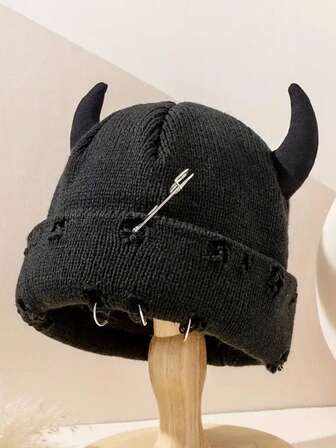 New Fashion Men Knitted Hat With Unique Horn Decor, Distressed Vintage Design, Streetwear, Unisex, Warm Beanie For Holiday Celebration Men Winter Head