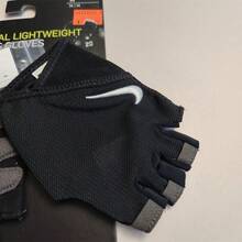 Nike Nike Gym Essential 女子訓練手套LY 黑色 - 黑色 - 查看 4