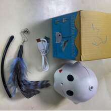 新款智能逗猫玩具，懒人造型带羽毛猫玩具，可自娱自乐，激发追逐乐趣，采用耐用防刮材料制成，遇到障碍物时自动转向。 - 彩色 - 查看 12