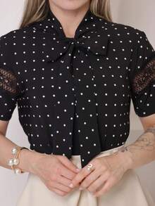 Women's Short-Sleeve Blouse With Elegant Polka Dot Bow Collar - 黑色 - 查看 2