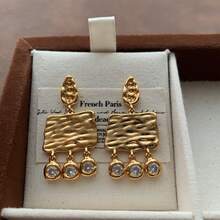 Asymmetrical Ruffle Earrings, Elegant Dangling Pendant, Vintage Fashionable Exquisite High-End Unique Earrings - Gold - View 5