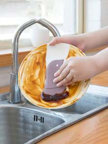 1pc Penguin Shaped Silicone Scraper, Multifunctional Kitchen Cleaning Tool, Can Remove Grease And Baking Residues Without Battery, Suitable For Cleaning Sink And Countertop Residues, Kitchen Scraper Tool, Soft Edge Scraper