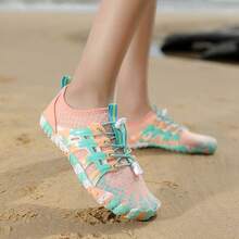 男女通用透气五指水鞋 - 舒适轻便防割五趾水上运动鞋，适合室内健身、举重、瑜伽和户外活动，如沙滩、游泳、冲浪和徒步旅行 - 全鞋底包裹，系带设计，四季皆宜，是海滩度假爱好者的理想之选。 - 珊瑚粉 - 查看 4