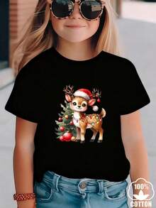 Esta nueva camiseta de manga corta para niña está hecha 100 % de algodón y luce un elegante estampado de renos, lo que la convierte en una prenda versátil e informal. Su tejido suave y agradable al tacto es delicado con la piel, permitiendo que las niñas se muevan con libertad y comodidad durante reuniones familiares, eventos escolares o juegos al aire libre. - Negro - Ver 1