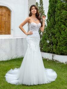 2025 New Romantic French Style Mermaid Wedding Dress, Spaghetti Strap Deep V Lace Patchwork Sheer Back Train Bridal Gown, High-End Wedding Ceremony Dress