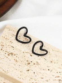 1 Pair Minimalist Geometric Hollow Heart Design Stud Earrings, Fashionable & Versatile - Heart Earrings - View 8