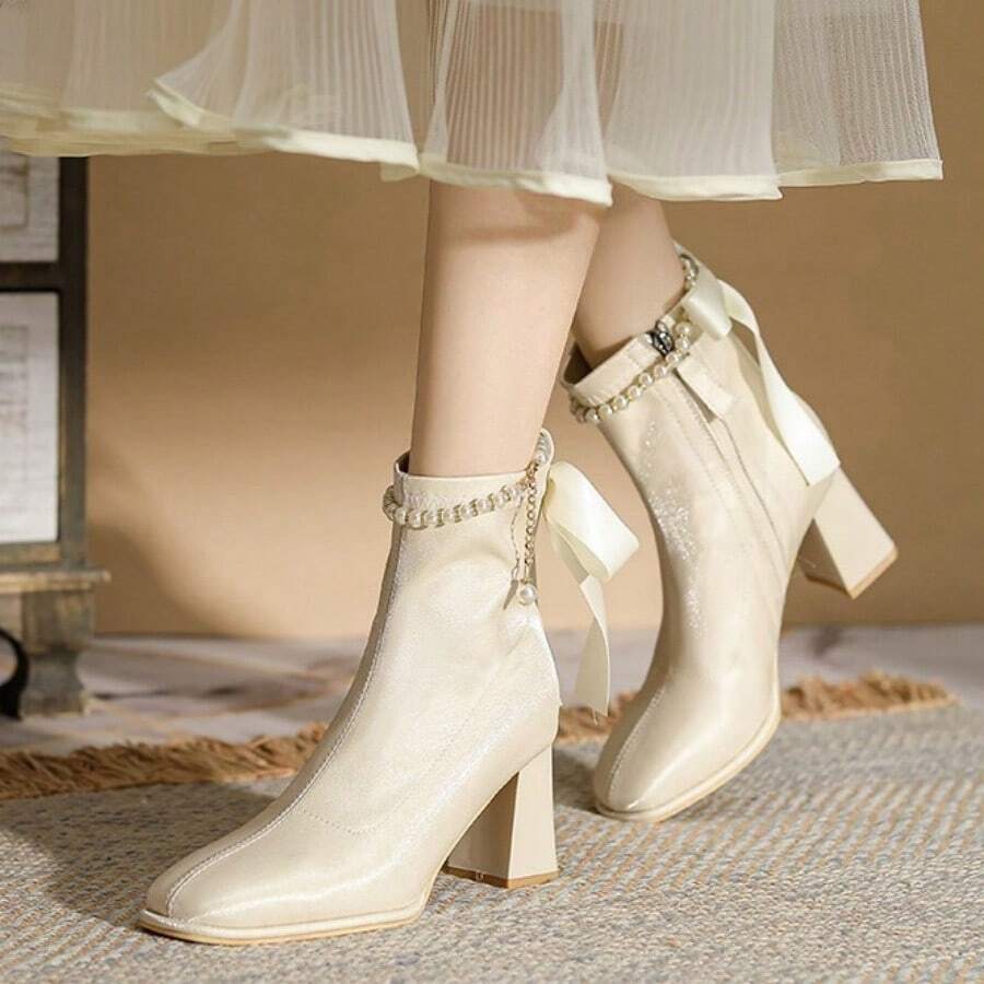 Escarpins pour femmes - Beige [avec bracelet en perles] - Voir 1