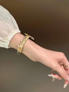 Bracelet Compatible With Apple Watch Strap Premium Compatible With Apple Watch Strap 8/9/7/6/5/4/3/2/1 Series, Compatible With Apple Watch Strap Ultra40mm 44 41 45 49 42 38mm Women's Fashion Bracelet Accessory, Not Stuffy, Comfortable To Wear, Perfectly Fits The Wrist.