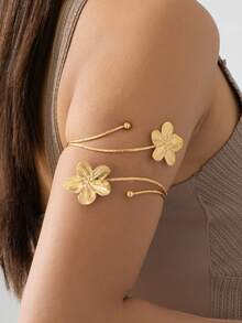 1pc Fashionable Metallic Gold Flower Cuff Bracelet, Suitable For Daily Wear, Vacation, Beach, Honeymoon, Valentine's Day Gift, Family Gathering - Golden - View 1