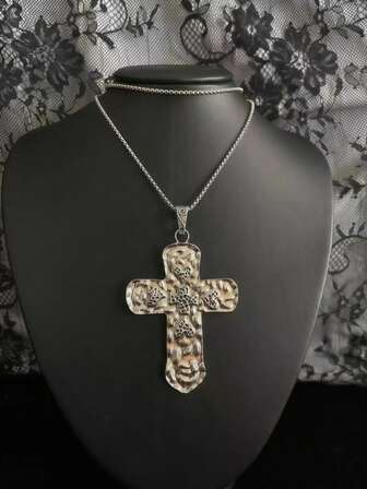 Collar con colgante de cruz de artesanía pesada de estilo europeo y americano para mujeres, accesorios de moda de nicho de subcultura, cadena de suéter para chicas populares