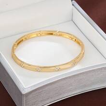 1pc Minimalist Four-Leaf Flower Shape Cubic Zirconia Inlaid Fashion Bracelet For Girls Valentines,Mom,Mother,Mother's Day,Gift - Gold - View 5