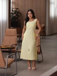 Linen Midi Dress With Front Slit, Elegant Cutouts, And Casual Evangelical Style. - 淡黃色 - 查看 1