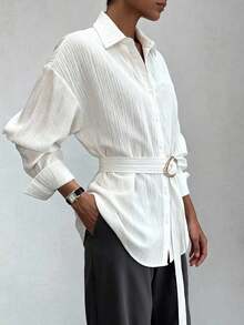 بلوزة ذات لون واحد مصنوعة من قماش منسوج مع أزرار على الخصر، مناسبة للارتداء في المنزل، العطلات، المطار، حفلات العزاب، ليلة المواعدة، حفلات الموسيقى الريفية، المسرح والحفلات، في فصول الربيع والصيف والخريف