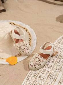 1 Pair Closed Toe Hook And Loop Thick Sole Fashion Beach/Holiday Princess Style Girls Sandals - Apricot - View 4