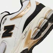 New Balance 2002R Big Kid 'White Black Gold'- GC2002PS - trắng - Xem 3
