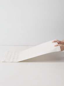 DAJIANG 白色几何图案浴室地垫，1 件装，适用于浴室、淋浴间、浴缸，可水洗，防滑，易于清洁，也可用于卧室、浴室，适合秋冬季、感恩节、情人节、斋月等节日，是浴室装饰的理想之选。