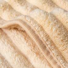 Bộ 5 khăn mềm cao cấp - Khăn tay siêu thấm hút, nhanh khô - Đa năng 11.8*11.8 inch, dùng trong nhà tắm và sinh hoạt hàng ngày - Vật dụng thiết yếu cho gia đình, không bị rụng lông, có móc treo, thích hợp cho ngoài trời, nhà bếp và du lịch - Nhiều màu - Xem 8