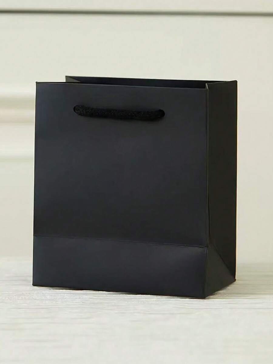 2/8pcs Black Gift Bags, Embossed Handles, High-End, Black Paper Bags, Minimalist, Black Card Gift Bags, Suitable For Clothing, Accessories, Gifts, Home Decor, Office, School, Scarves, Shawls, Snacks, Weddings, Holiday Parties, Souvenirs, Gifts For Teachers, Classmates, Colleagues, Friends, Girlfriends, Boyfriends, Brides, Bridesmaids