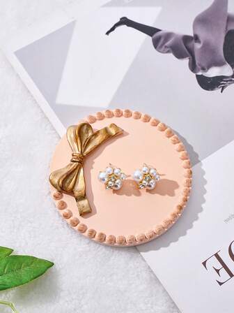 1 pieza Plato decorativo con lazo de lunares rosa minimalista, material de resina con acabado dorado antiguo, accesorio de fotografía, artesanía de resina, adecuado para decoración del hogar, decoración de mesa festiva, organizador de tocador, para todas las estaciones