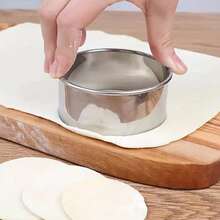 2 Pieces Dumpling Machine Set With Circular Cutter And Press, Creative Dumpling Machine, Kitchen DIY Dumpling Machine, Beige Dumpling Mold, Dough Press Machine, Dumpling Press Machine, Kitchen Supplies, Kitchen Small Tools, Cake Mold, Christmas Gift