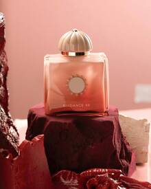 AMOUAGEs Guidance, Gold Woman, Jubilation 40 Man, Honour 43 Woman, Guidance 46 Eau De Parfum. A Captivating Aroma. This Is A Wonderful Gift For Your Girlfriend, Mother, Sisters, Friends And Classmates, Birthday Gift.  3.4 Fl.Oz(100ml) - Floral, Fruity, and Woody Fragrance - View 5