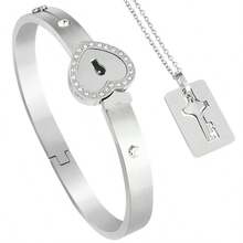 1 paire de bracelets de couple en acier inoxydable noirs avec cadenas en forme de cœur, indéfectibles ; 1 paire de bracelets de couple en acier inoxydable dorés avec cadenas en forme de cœur, amour en plein essor ; 1 set de collier et bracelet de couple en acier inoxydable argenté - Argent - Voir 2