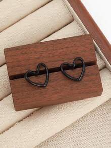 1 Pair Minimalist Geometric Hollow Heart Design Stud Earrings, Fashionable & Versatile - Heart Earrings - View 10