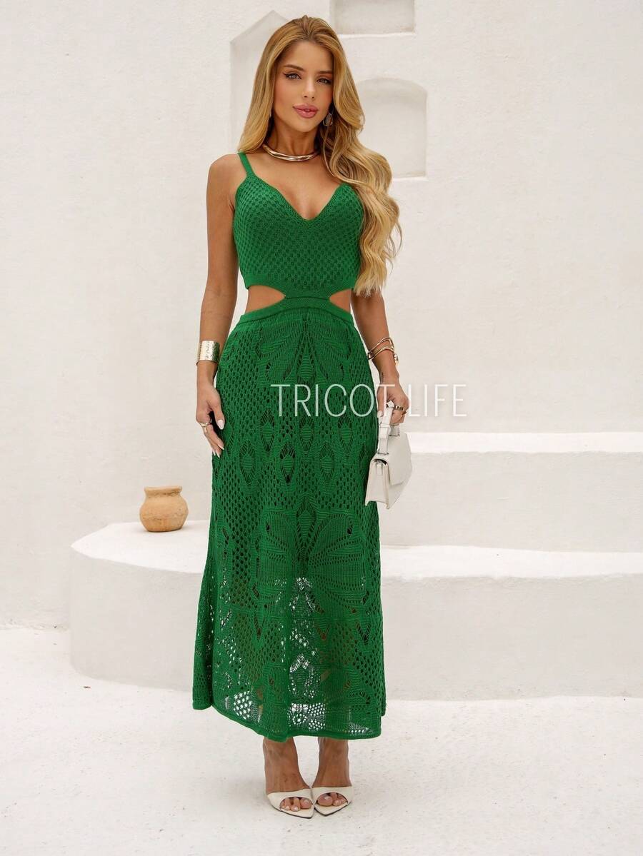 Midi Dress In Floral Knit With Lace Detailing, Cutouts, Lined, And Thin Straps. Perfect For Parties, New Year's Eve, Beach, Premium, And Elegant. - 綠旗 - 查看 1