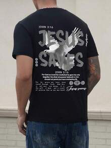 Camiseta de manga corta con cuello redondo simple y estampado gráfico de letras para hombres, color negro, estilo de verano, emo - Negro - Ver 1