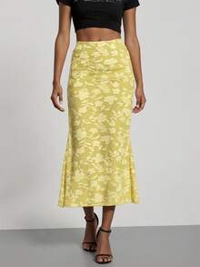 New Elastic Knit Bodycon Skirt For Women - Solid Textured Pattern, Elegant & Fashionable - Yellow - View 6