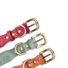 Embossed Leather Pet Collar, Soft Spandex Lining, Vintage Style Dog Collar Suitable For Medium & Large Dogs